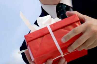 Подарок для руководителя мужчины от коллектива Подарок для руководителя мужчины от коллектива